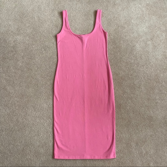 ✨ Pink Body Con Dress - Picture 2 of 7